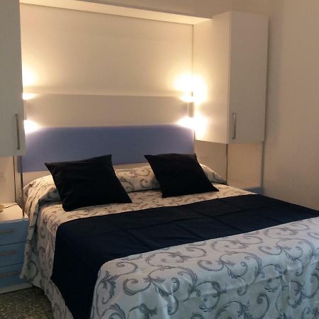 Hotel Niagara Марота Екстериор снимка