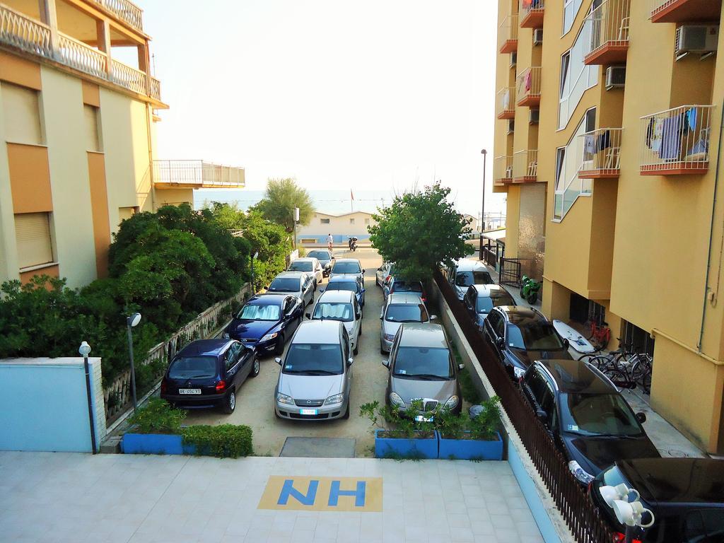 Hotel Niagara Марота Екстериор снимка