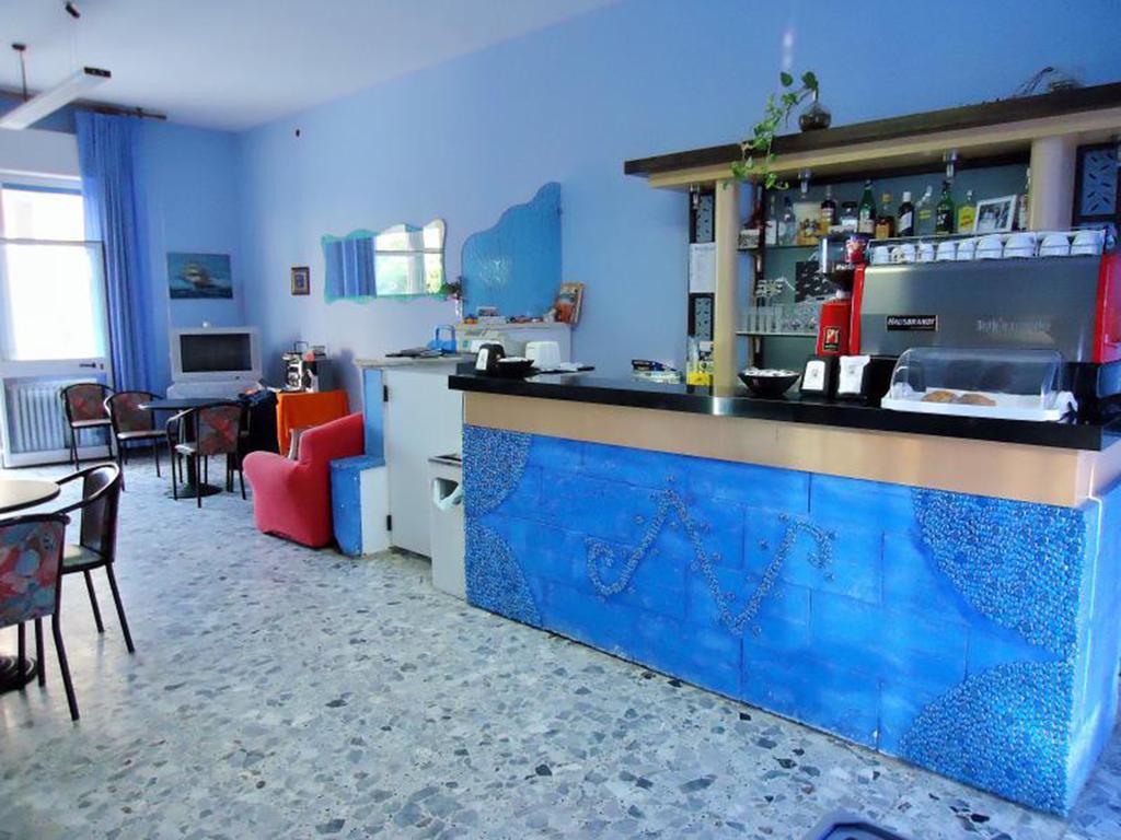 Hotel Niagara Марота Екстериор снимка
